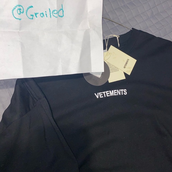 Vetements AW20 Long Sleeve T-Shirt - Picture 4 of 6